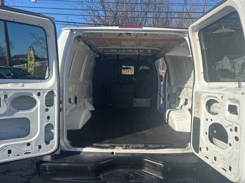 Used 2008 Ford E-250 and Econoline 250 image 13