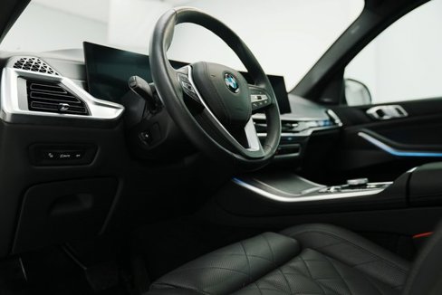 Used 2025 BMW X5 xDrive40i w/ Climate Comfort Package image 20