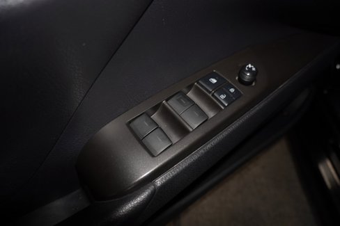 Certified 2021 Toyota Camry SE image 13