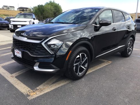 Used 2023 Kia Sportage LX image 2