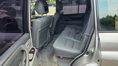 Used 2001 Toyota Land Cruiser image 11