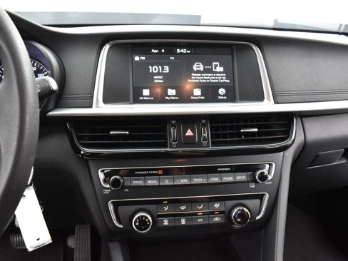 Used 2020 Kia Optima LX image 17