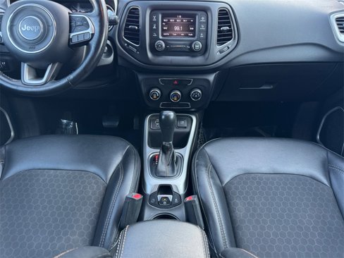 Used 2018 Jeep Compass Latitude image 25