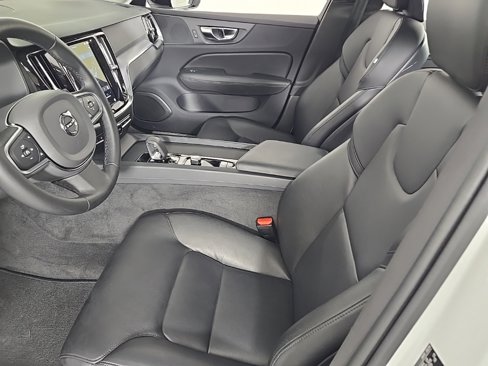 Certified 2025 Volvo S60 B5 Core image 16
