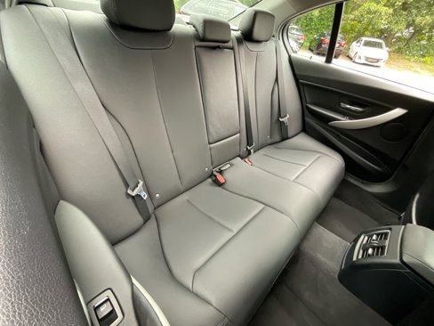 Used 2016 BMW 320i Sedan image 31