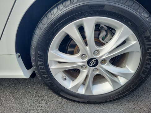 Used 2013 Hyundai Sonata Limited image 18