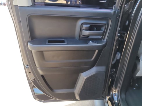 Used 2018 RAM 1500 Express image 8