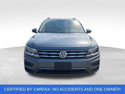 Used 2021 Volkswagen Tiguan SE image 2