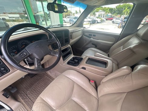 Used 2003 Chevrolet Tahoe LT image 11