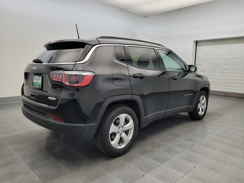 Used 2020 Jeep Compass Latitude image 9