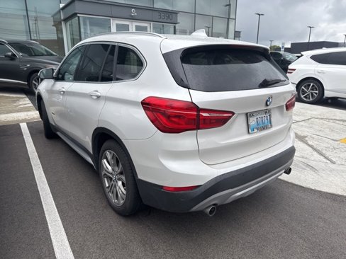 Used 2017 BMW X1 sDrive28i image 3