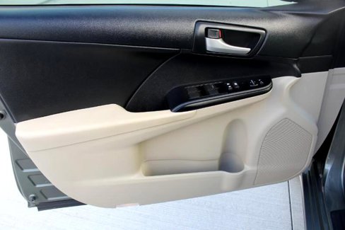 Used 2014 Toyota Camry LE image 10
