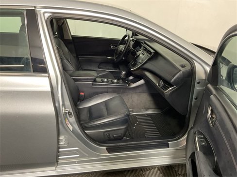 Used 2016 Toyota Avalon XLE image 35