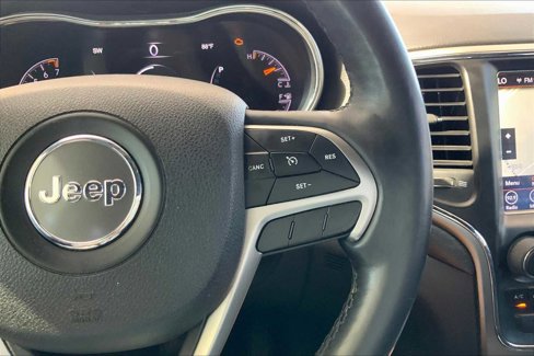 Used 2018 Jeep Grand Cherokee Laredo image 23