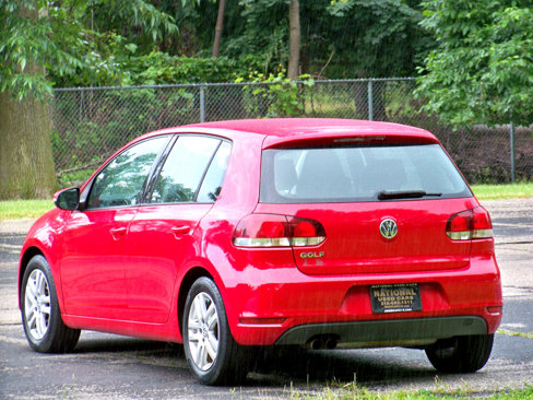 Used 2011 Volkswagen Golf 4-Door image 7