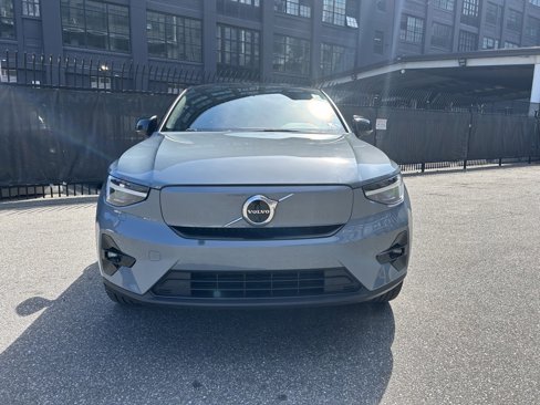 Certified 2022 Volvo C40 P8 Recharge Ultimate image 1