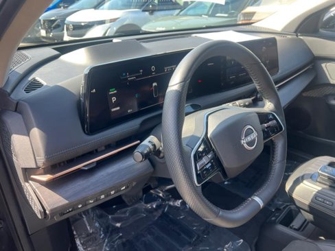 Used 2023 Nissan Ariya FWD image 10