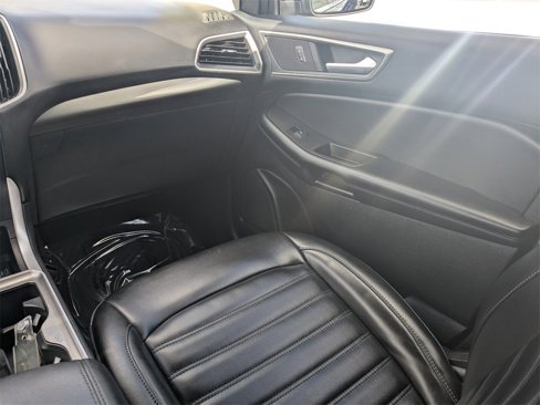 Used 2023 Ford Edge SEL image 17