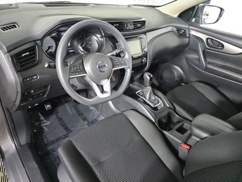 Certified 2022 Nissan Rogue Sport S image 17