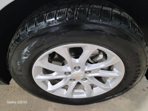 Used 2018 Chevrolet Equinox LS image 11