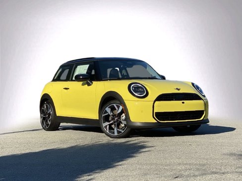 New 2025 MINI Cooper 2-Door Hardtop image 2