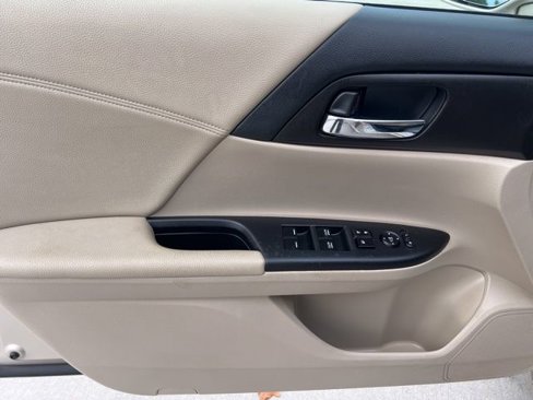 Used 2013 Honda Accord EX image 13