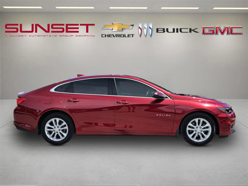 Certified 2017 Chevrolet Malibu LT w/ Leather Package image 8