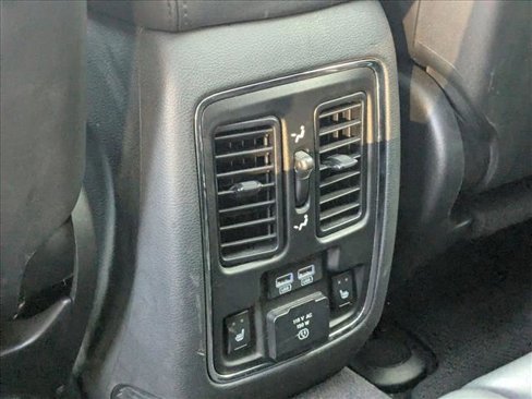 Used 2017 Jeep Grand Cherokee Summit w/ Platinum Series Group image 16
