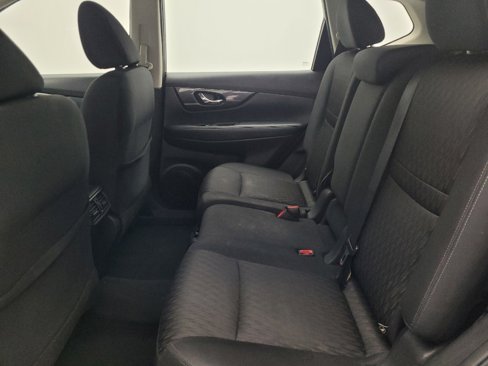 Used 2018 Nissan Rogue S image 18