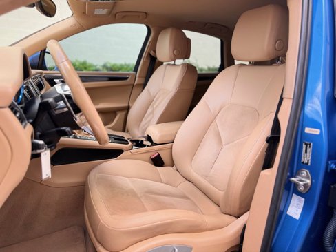 Used 2015 Porsche Macan S image 18