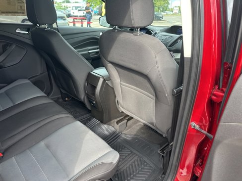 Used 2013 Ford Escape SE image 47
