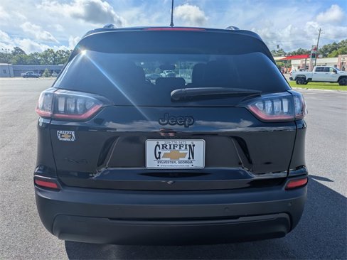 Used 2023 Jeep Cherokee Altitude Lux image 6