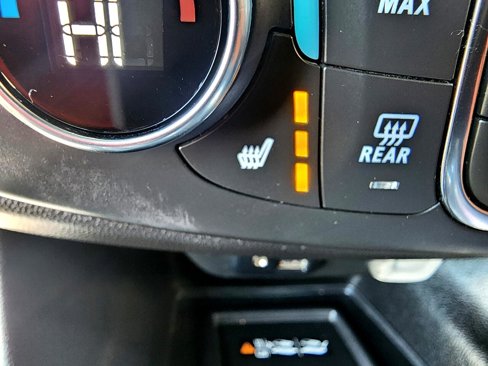 Used 2023 Chevrolet Traverse RS image 19