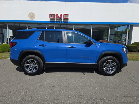Used 2025 GMC Terrain Elevation image 2