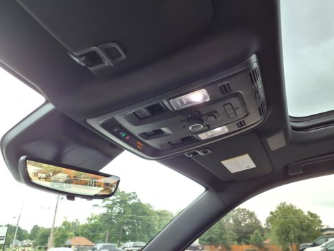 Used 2023 Cadillac Escalade Premium Luxury w/ Performance Package image 19