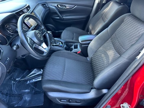 Used 2020 Nissan Rogue SV w/ Premium Package image 9
