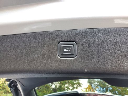 Certified 2019 Chevrolet Blazer LT image 13