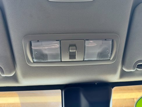Used 2022 Nissan Frontier S w/ Technology Package image 17