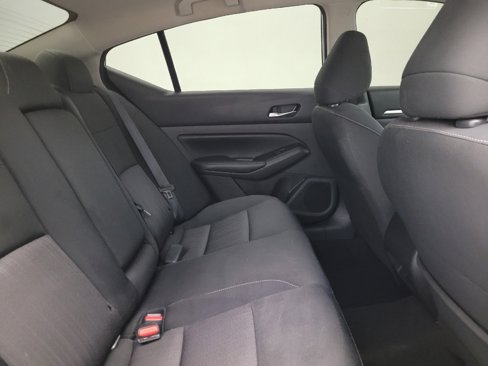 Used 2022 Nissan Altima 2.5 SV image 19