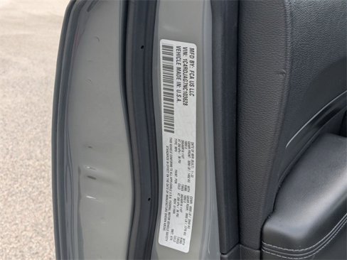 Used 2022 Dodge Durango SXT image 37