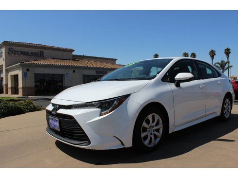 Used 2023 Toyota Corolla LE image 1