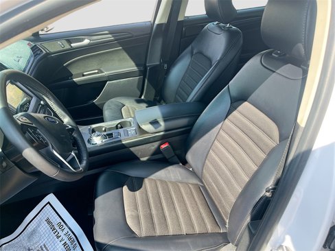 Used 2018 Ford Fusion SE w/ Equipment Group 601A image 21