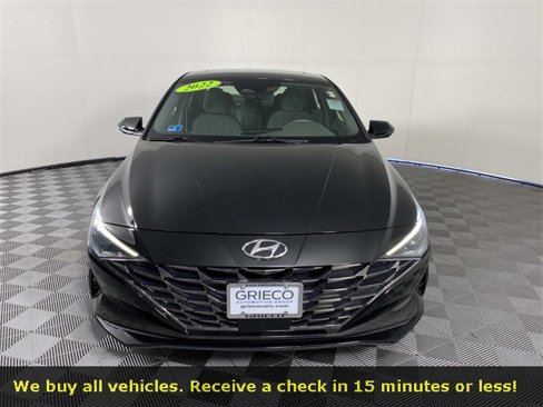Used 2022 Hyundai Elantra SEL w/ Convenience + Premium Package image 3