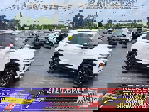 Used 2023 Chevrolet TrailBlazer LT image 1