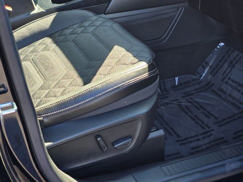Used 2023 Ford Escape Platinum w/ Premium Technology Package image 11