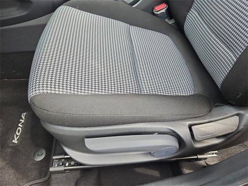 Certified 2023 Hyundai Kona SE image 22