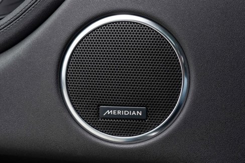 Used 2022 Land Rover Discovery Sport SE image 15