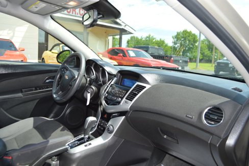 Used 2015 Chevrolet Cruze LT image 19
