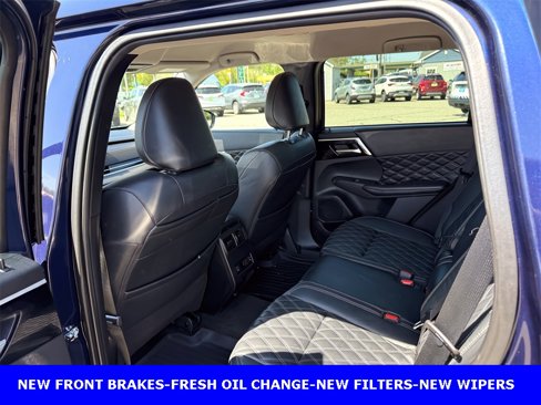 Used 2022 Mitsubishi Outlander SEL image 12
