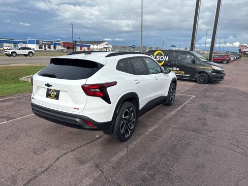 New 2025 Chevrolet Trax RS image 5